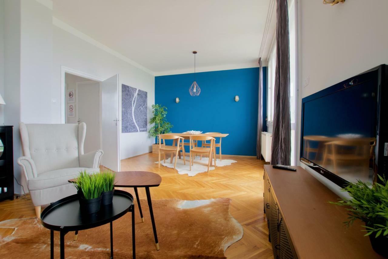 Standard Apartment By Hi5 - Incredible View With Terrace Budapest Eksteriør billede