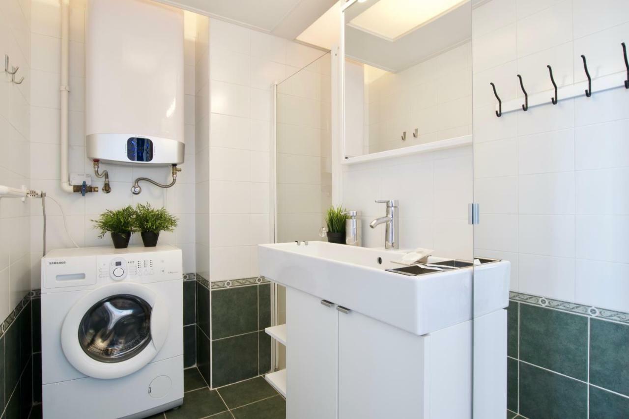 Standard Apartment By Hi5 - Incredible View With Terrace Budapest Eksteriør billede