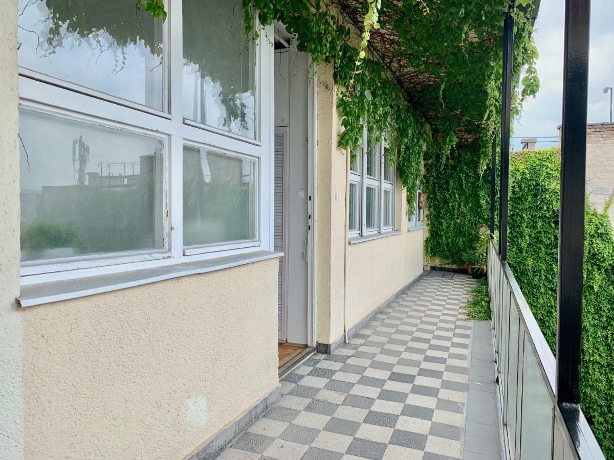 Standard Apartment By Hi5 - Incredible View With Terrace Budapest Eksteriør billede