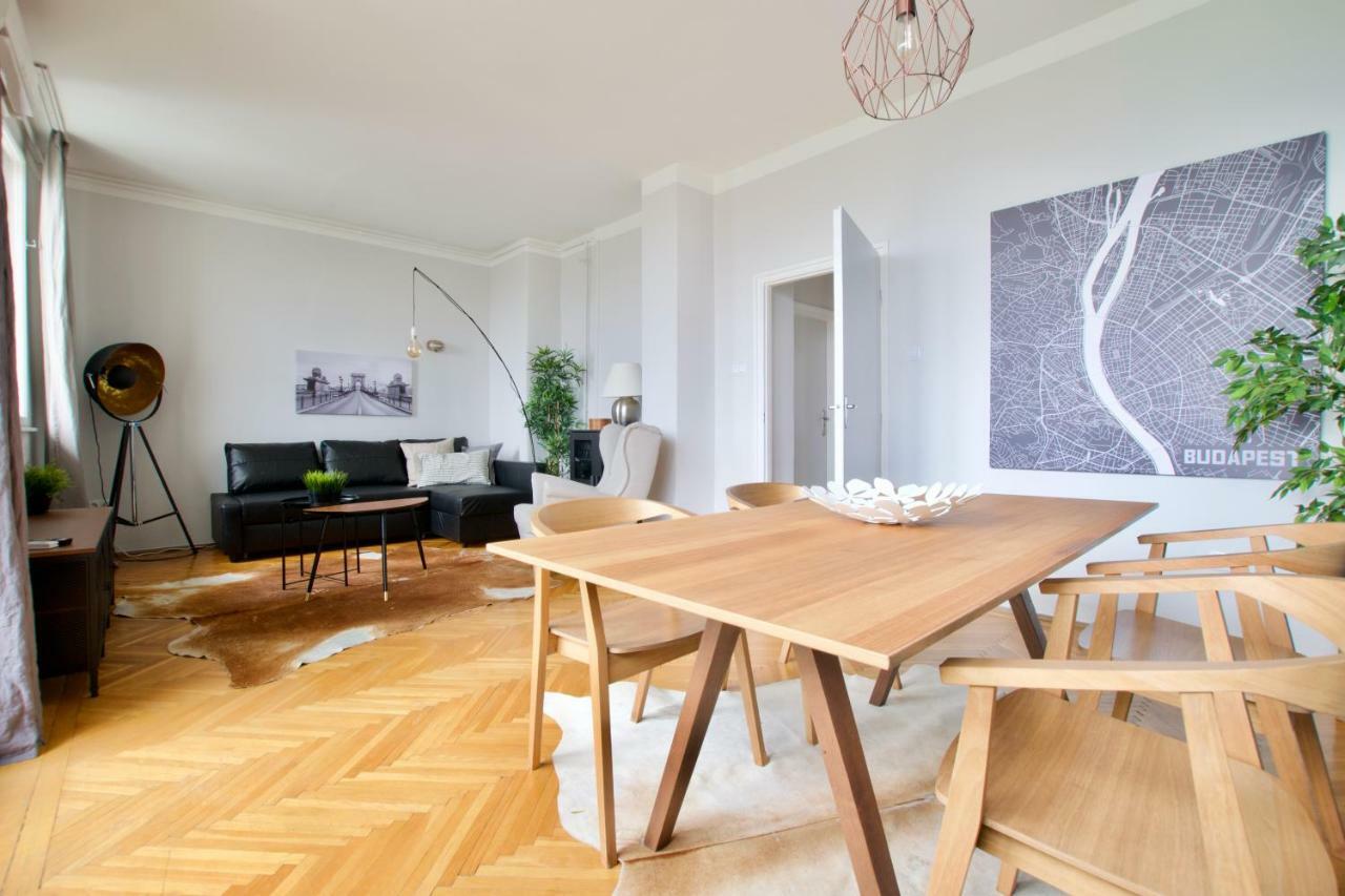 Standard Apartment By Hi5 - Incredible View With Terrace Budapest Eksteriør billede