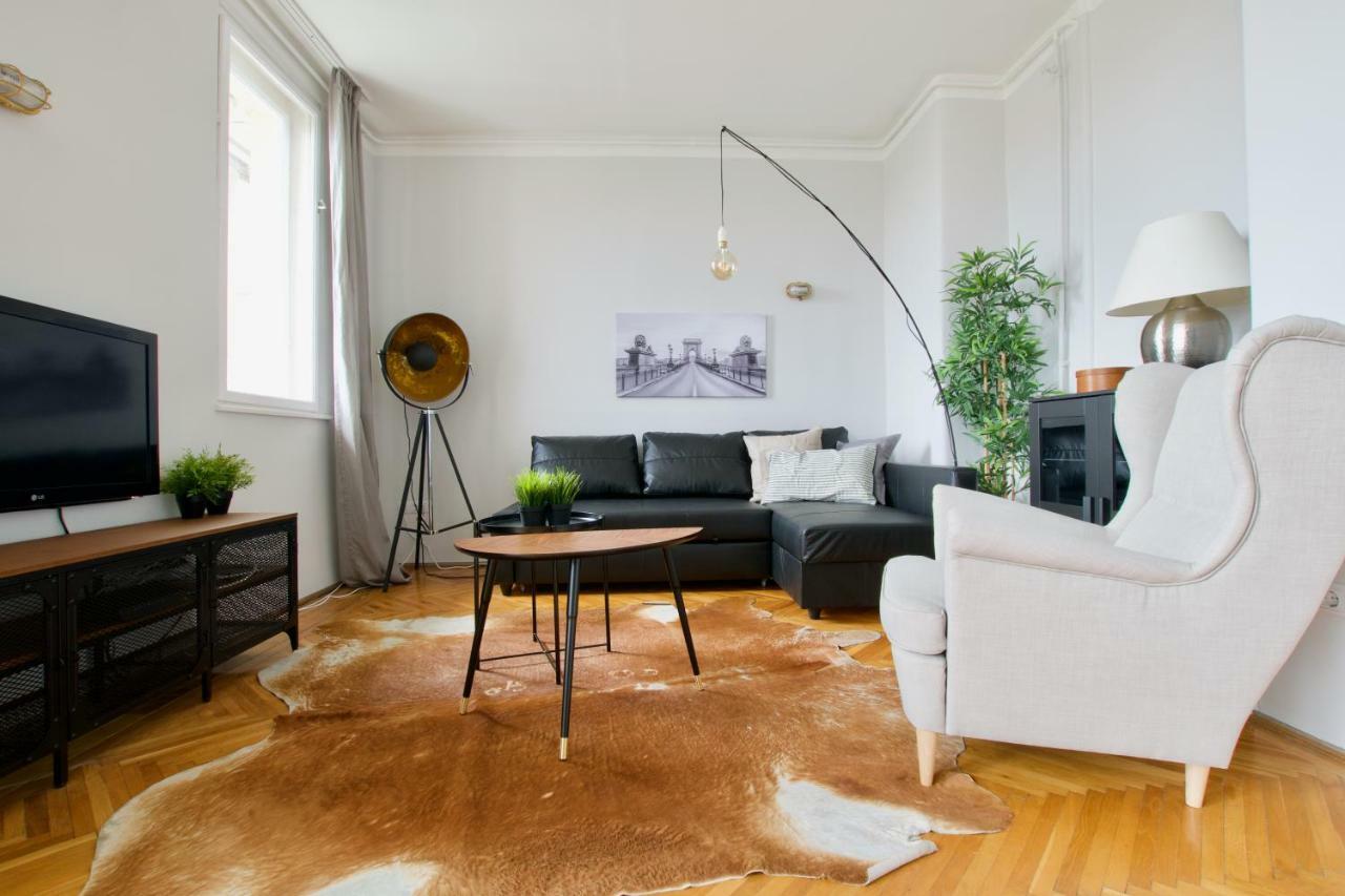Standard Apartment By Hi5 - Incredible View With Terrace Budapest Eksteriør billede